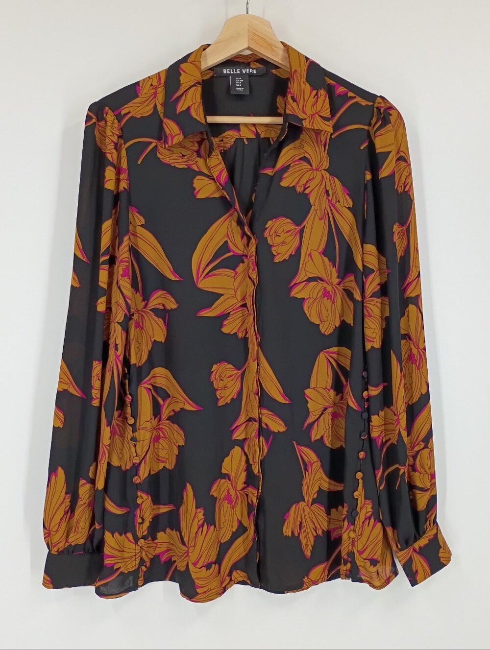 Belle Vere Floral Buttoned Blouse